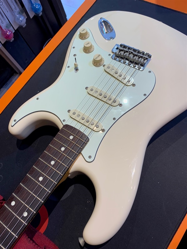 Fender (Japan Exclusive Series) Classic '60s Strat VW RWの画像